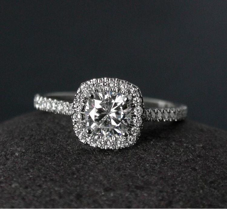 „Susi“ Halo Kissen Lab grown Diamant Ringe Lab Diamond Labgrownlove Handgefertigt Jetzt einkaufen kissenschliff diamant