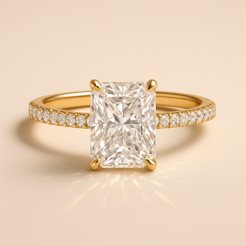 Roya Radiant Eternity Verlobungsring aus 14k Gelbgold mit einem funkelnden, laborgezüchteten Diamanten – handgefertigt, nachhaltig, von Labgrownlove