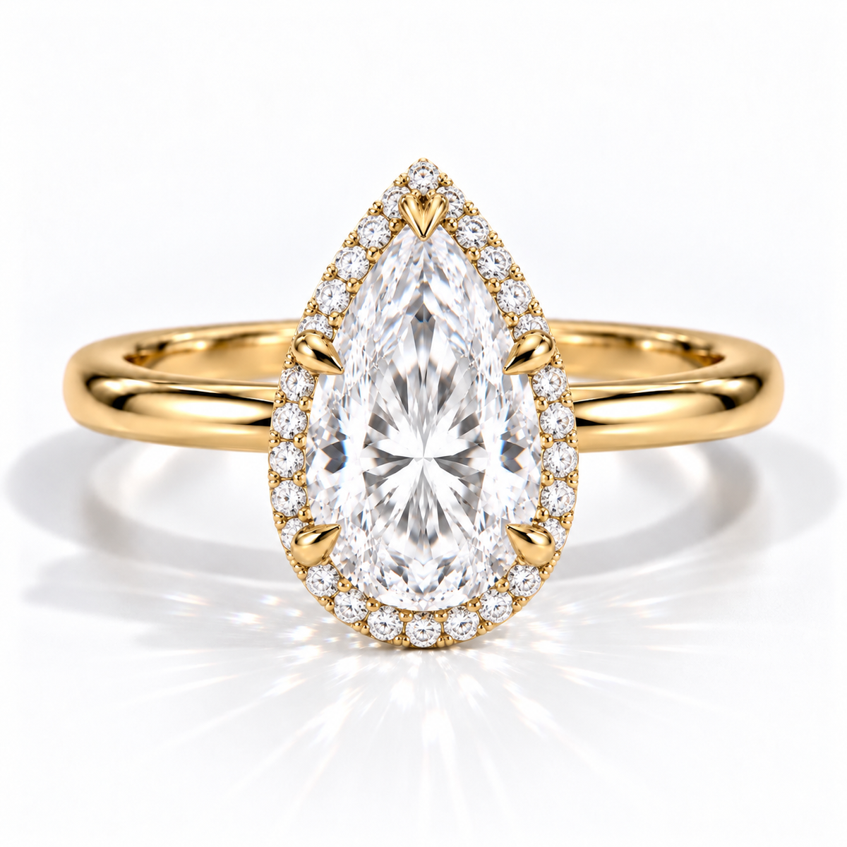 Tropfen Halo-Verlobungsring aus Gelbgold mit Labordiamant