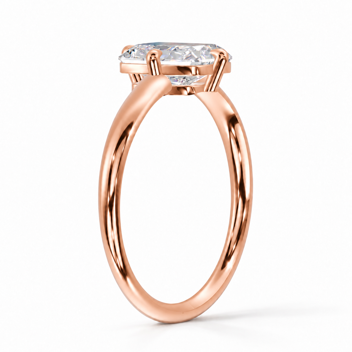 Lethizia Radiant-Verlobungsring in Roségold – Schräge Seitenansicht der niedrigen Fassung