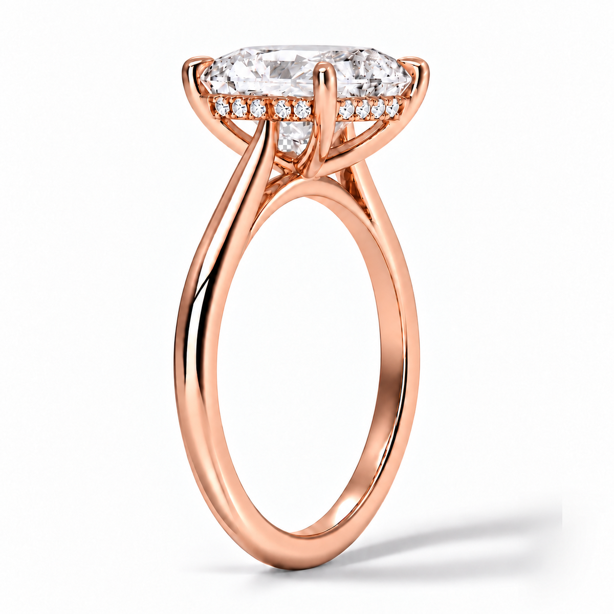 Seitenansicht: Verlobungsring aus Roségold mit Labordiamant