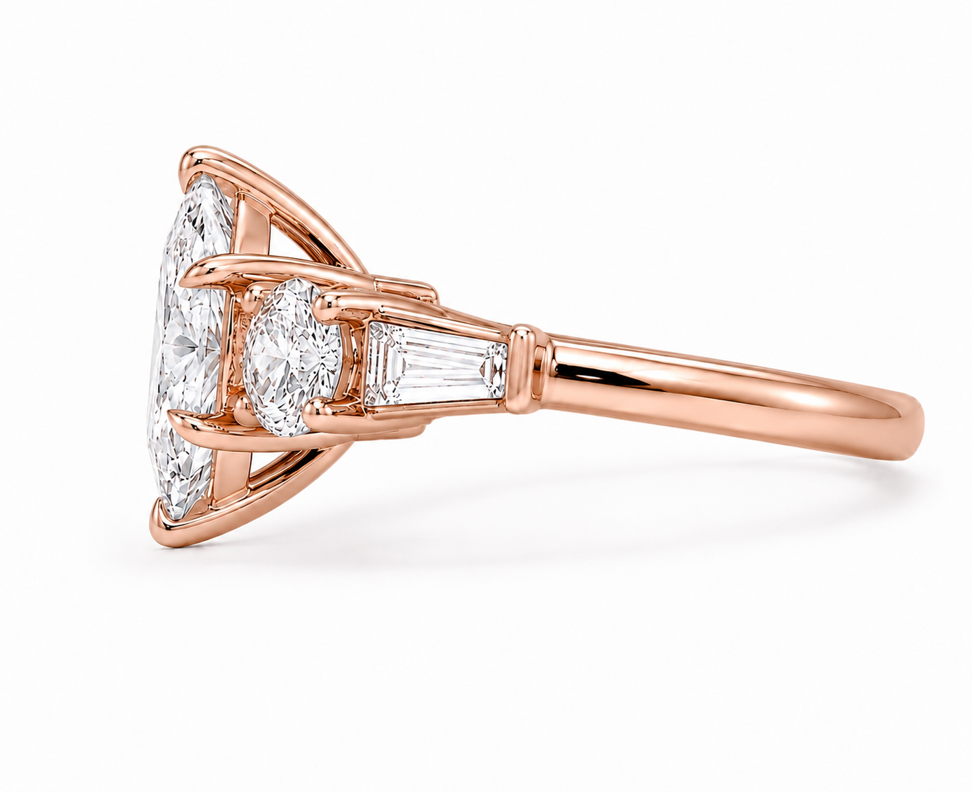 Livia - Marquise oval Baguette Laborgezüchteter Diamant Verlobungsring