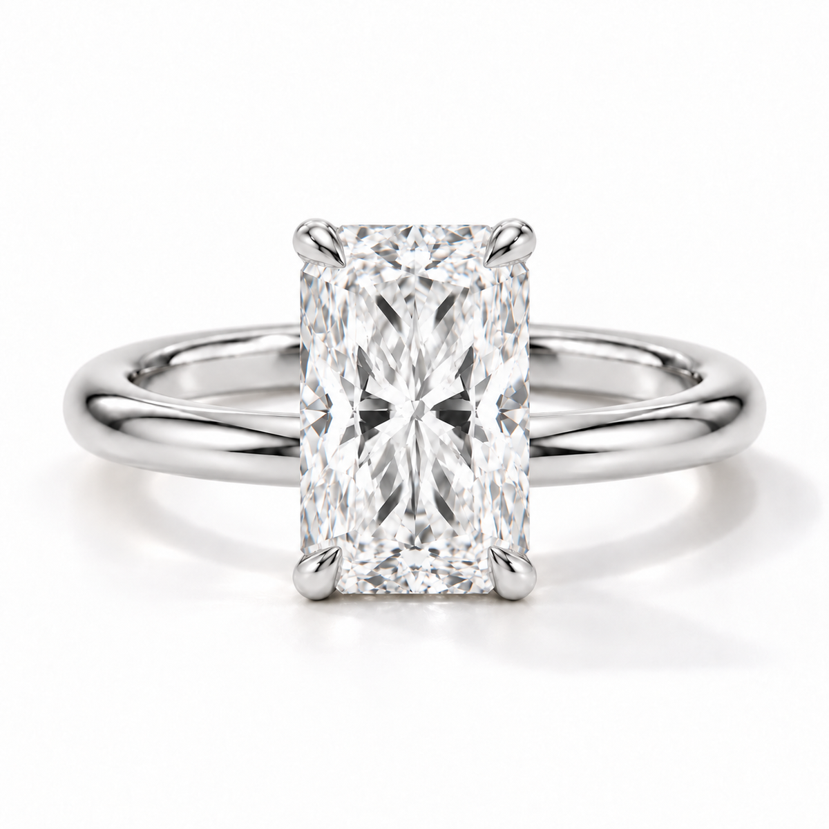 Radiant Verlobungsring aus Weißgold mit Labordiamant und Hidden Halo und Galerieschiene