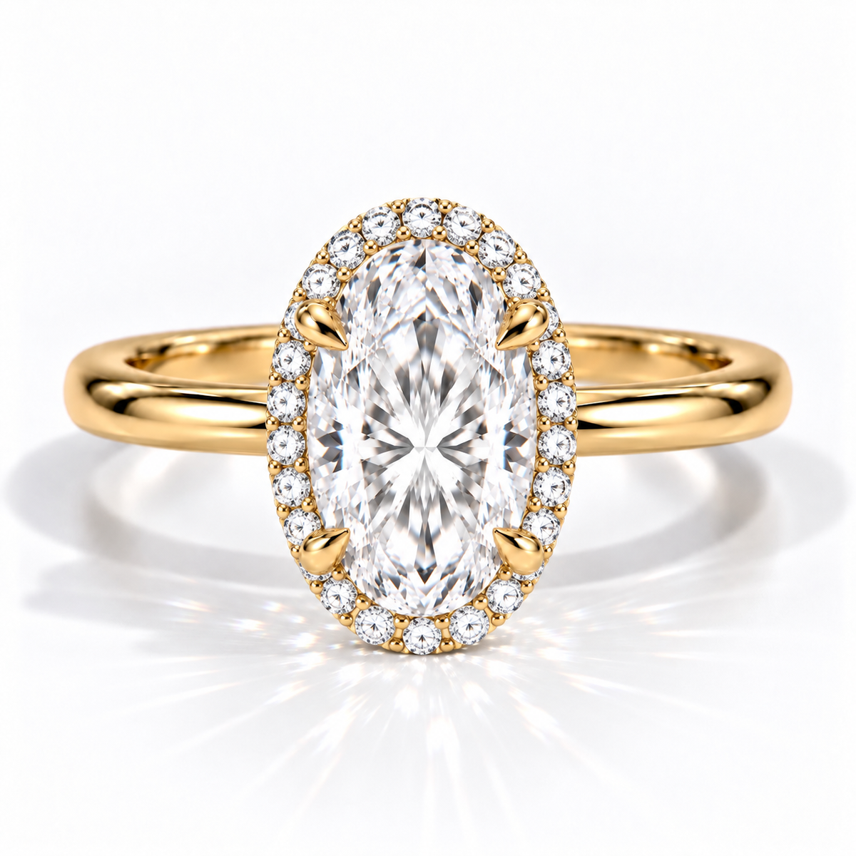 Ovaler Halo-Verlobungsring aus Gelbgold mit Labordiamant
