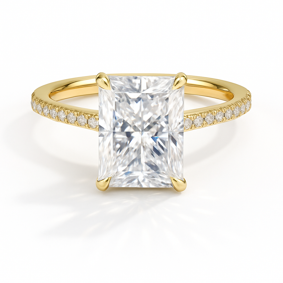 Radiant Verlobungsring aus 14 Karat Gelbgold mit Labordiamant und Pavé-Ringschiene