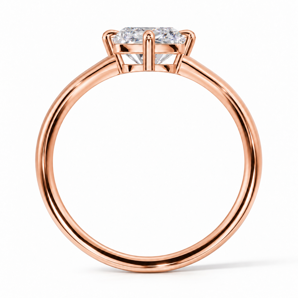 Lethizia Radiant-Verlobungsring in Roségold – Profilansicht der niedrigen Vier-Krappen-Fassung