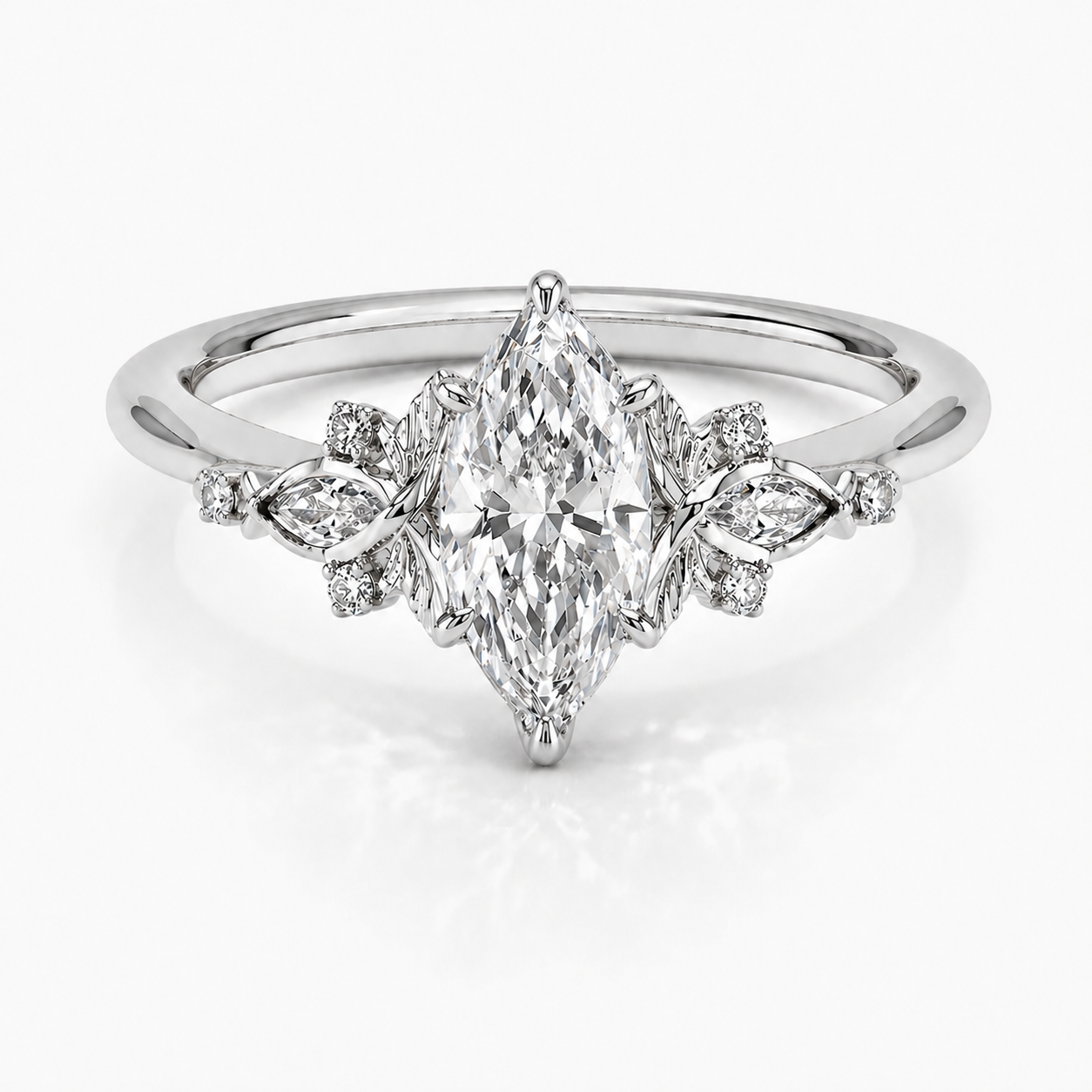 Marta Marquise Cluster Vintage Verlobungsring aus 14k Weißgold mit einem funkelnden, laborgezüchteten Diamanten – handgefertigt, nachhaltig, von Labgrownlove