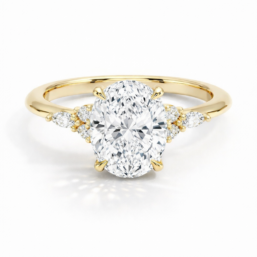 Ovaler Dreistein-Verlobungsring aus 14 Karat Gelbgold mit Labordiamant