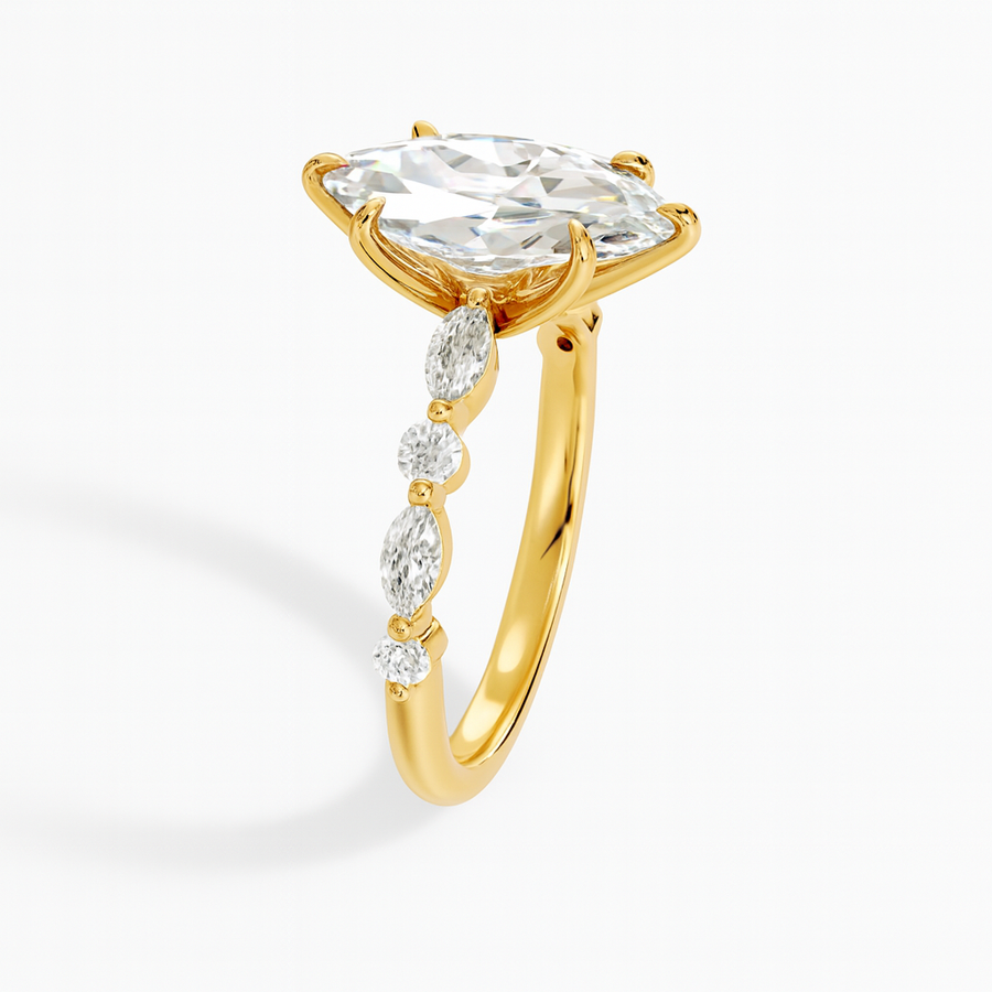 Seitenansicht: Marquise Verlobungsring aus Gelbgold mit Labordiamant