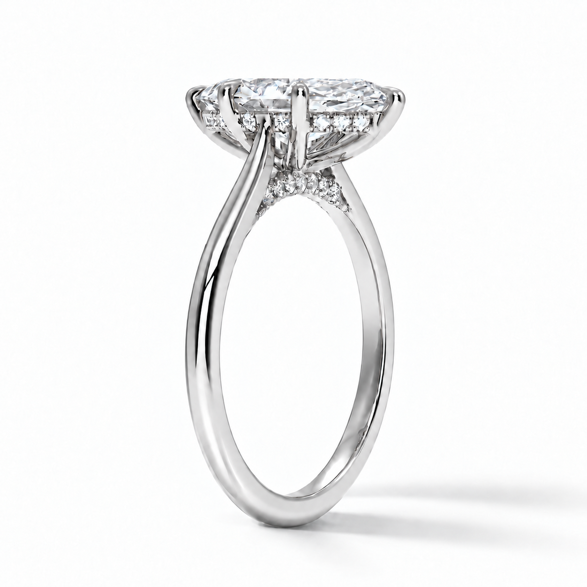 Chanti - Marquise Solitaire Cathedral hidden halo Verlobungsring aus 14k Weißgold mit einem funkelnden, laborgezüchteten Diamanten - handgefertigt & nachhaltig - von Labgrownlove