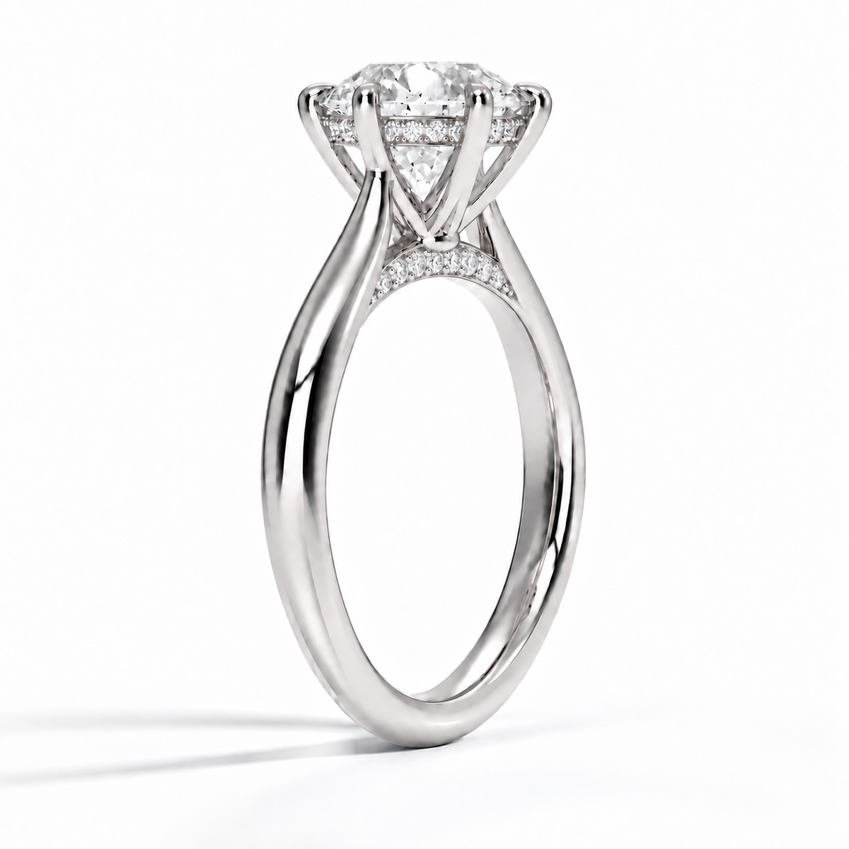 Samy - Brilliant Rund Solitär Cathedral hidden halo Verlobungsring aus 14k und 18k Weißgold mit einem funkelnden, Laborgezüchteten Diamanten - handgefertigt & nachhaltig - von Labgrownlove 
