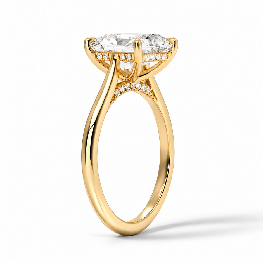 Seitenansicht: Verlobungsring aus Gelbgold mit Labordiamant