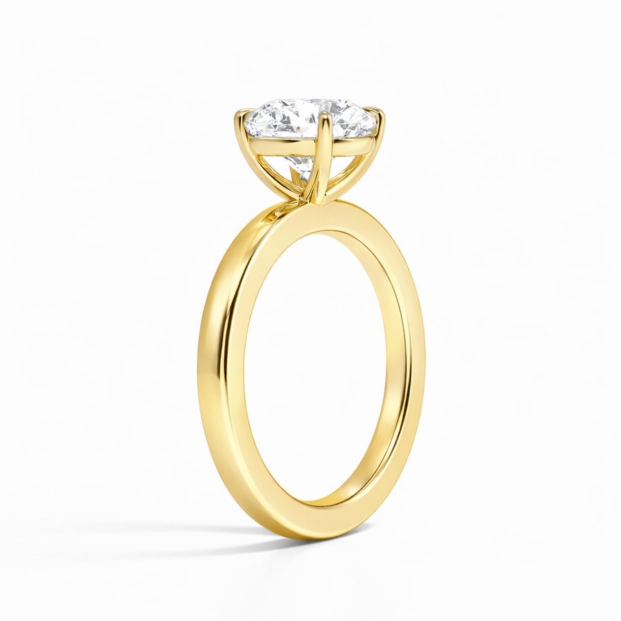 Seitenansicht: Runder Verlobungsring aus Gelbgold mit Labordiamant und Galerieschiene