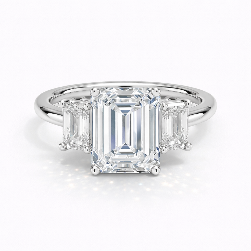 Emerald Threestone Verlobungsring aus 14k Weißgold mit drei laborgezüchteten Diamanten, nachhaltiger und eleganter Diamantring.