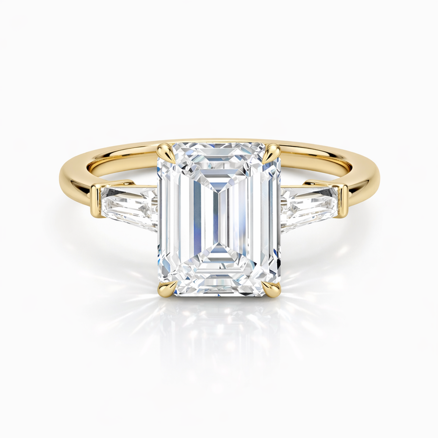 Emerald Dreistein-Verlobungsring aus Gelbgold mit Labordiamant