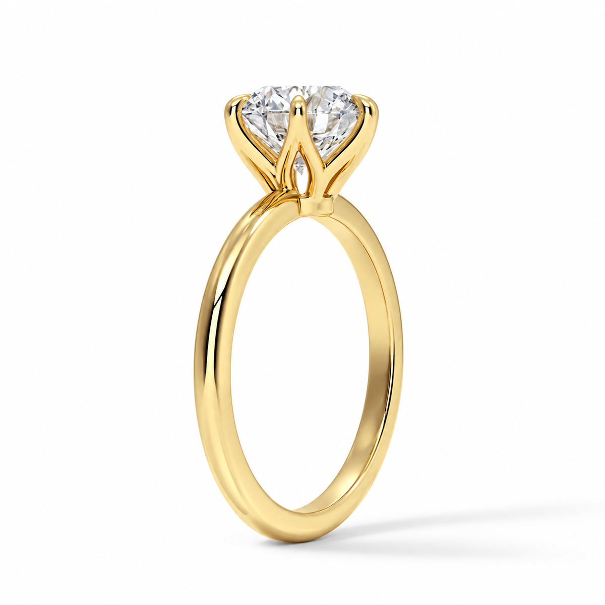 Seitenansicht: Verlobungsring aus Gelbgold mit Labordiamant und Tulpenfassung
