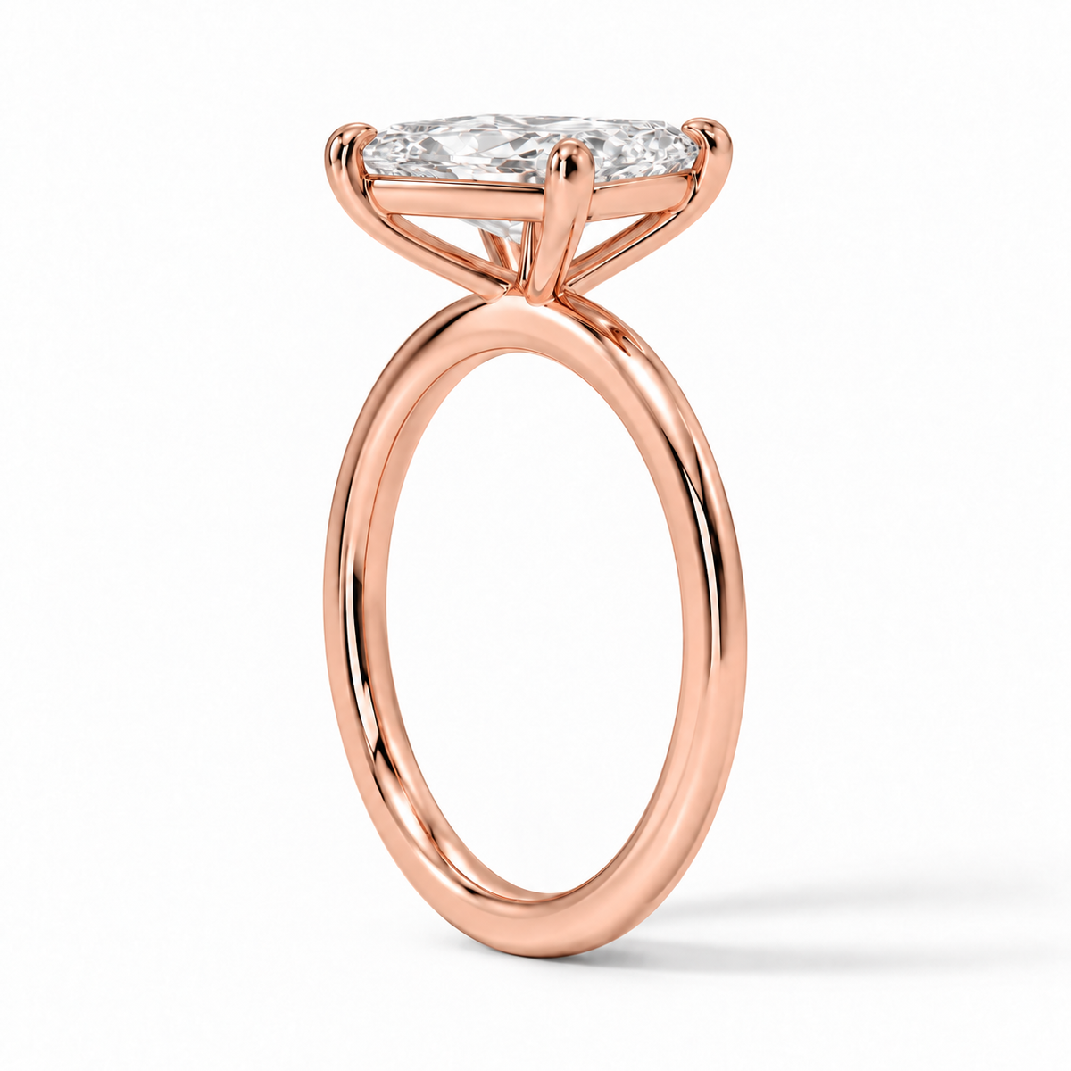 Seitenansicht: Verlobungsring aus Roségold mit Labordiamant