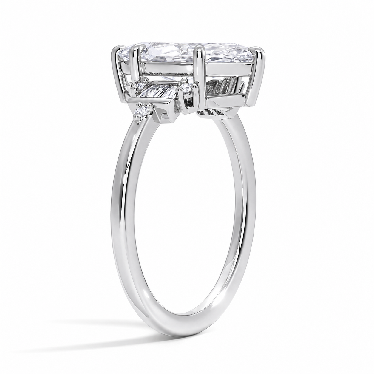 Alma Marquise Cluster Vintage Verlobungsring aus 14k Weißgold mit einem funkelnden, laborgezüchteten Diamanten – handgefertigt, nachhaltig, von Labgrownlove - Seite