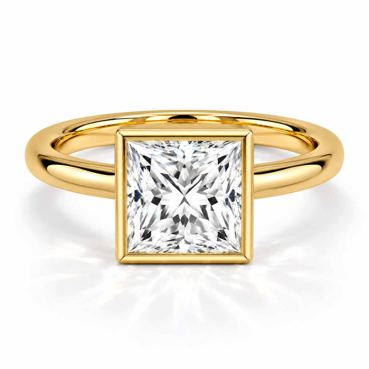 Princess-Cut Bezel-Verlobungsring aus Gelbgold mit Labordiamant