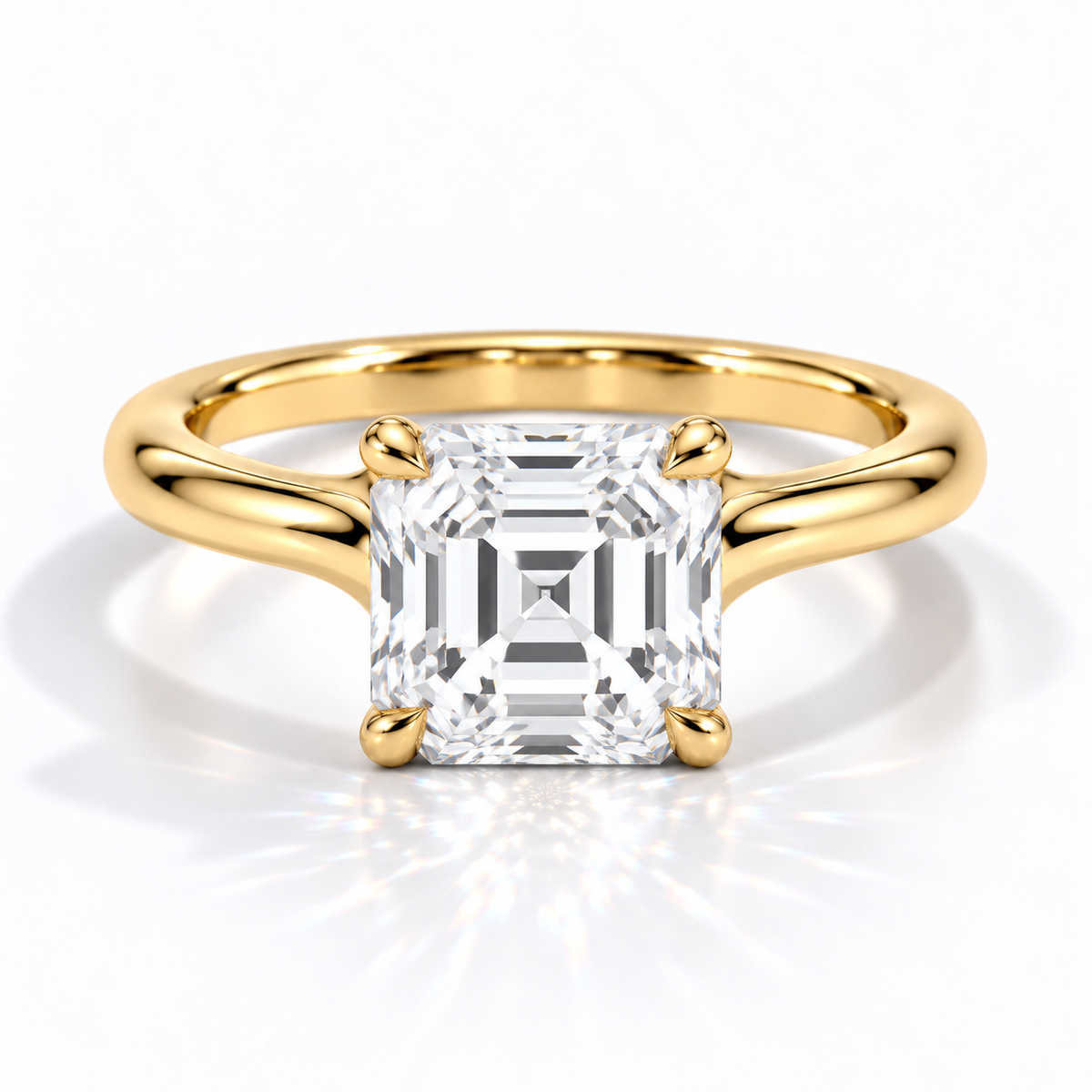 Asscher Verlobungsring aus Gelbgold mit Labordiamant und Cathedral-Fassung