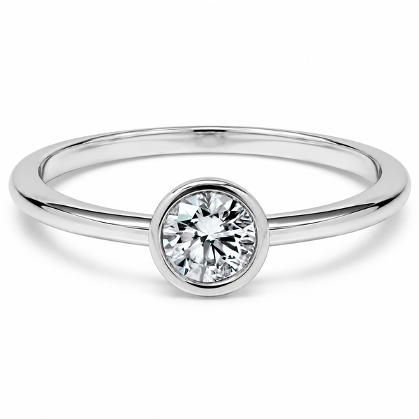 Runder Diamant in einer geschlossenen Zargenfassung