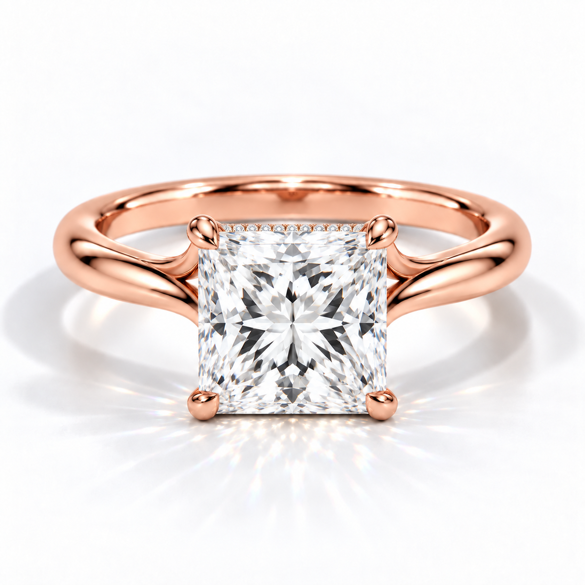 Princess-Cut Verlobungsring aus Roségold mit Labordiamant und Hidden Halo und Cathedral-Fassung