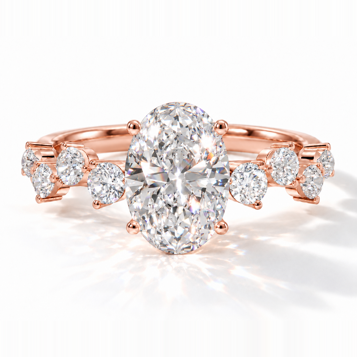Florida Oval Cluster Verlobungsring in Roségold mit Labordiamanten – Frontalansicht