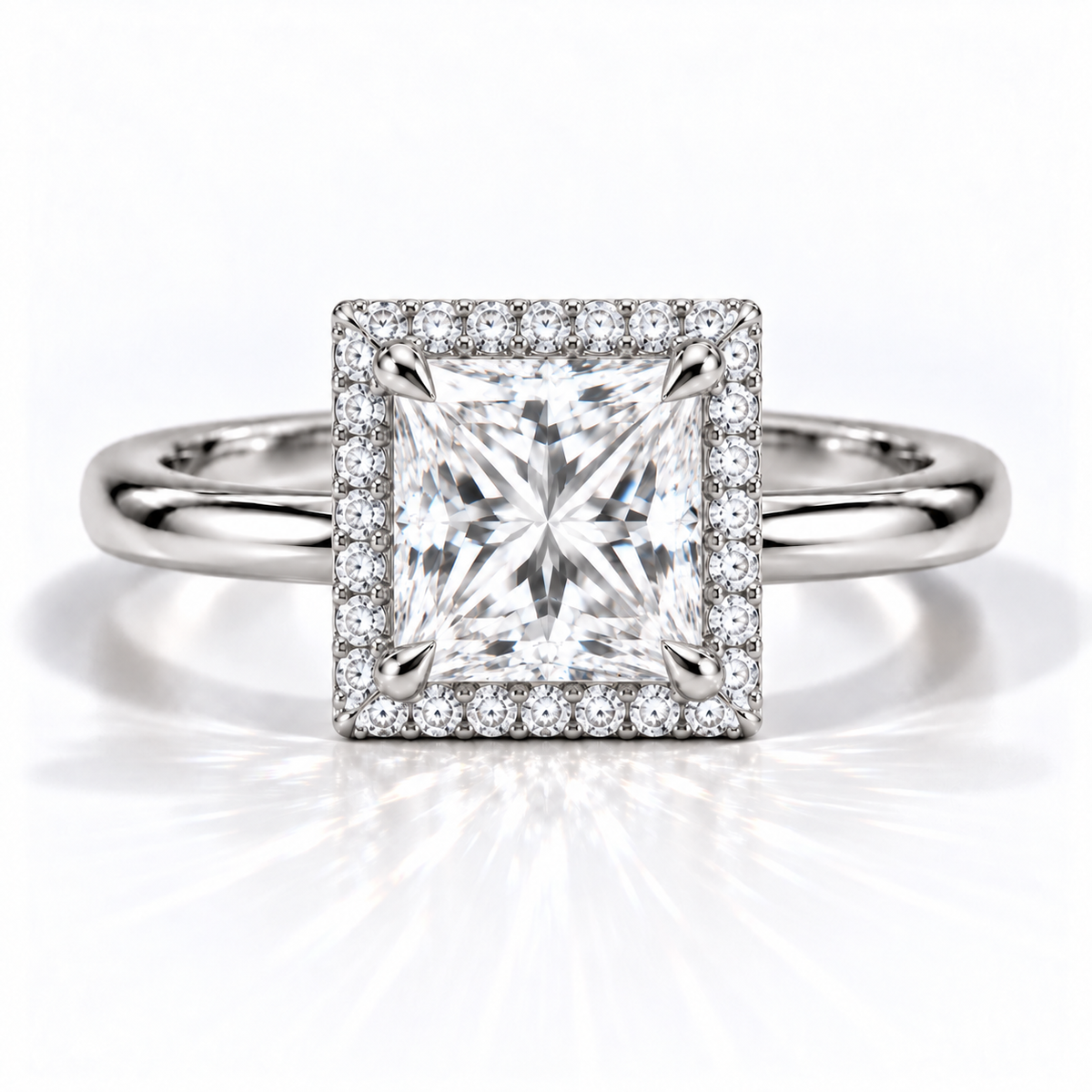 Princess-Cut Halo-Verlobungsring aus Weißgold mit Labordiamant